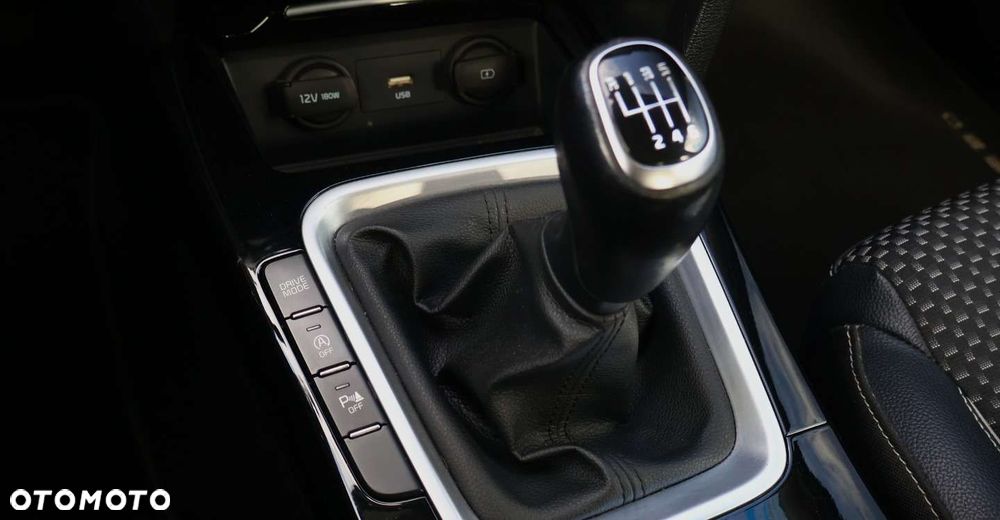 Kia XCeed - 28