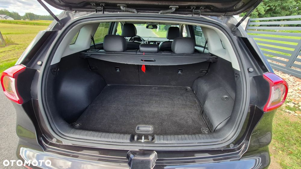 Kia Niro 1.6 GDI Hybrid M - 20