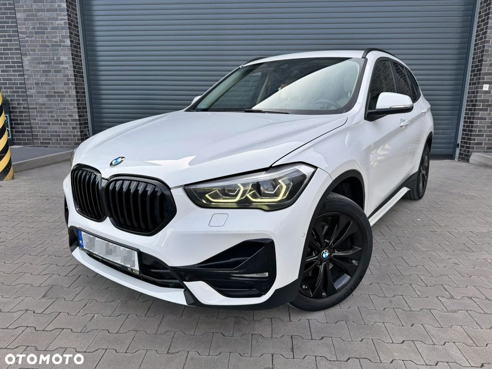 BMW X1 sDrive18i Sport Line - 1