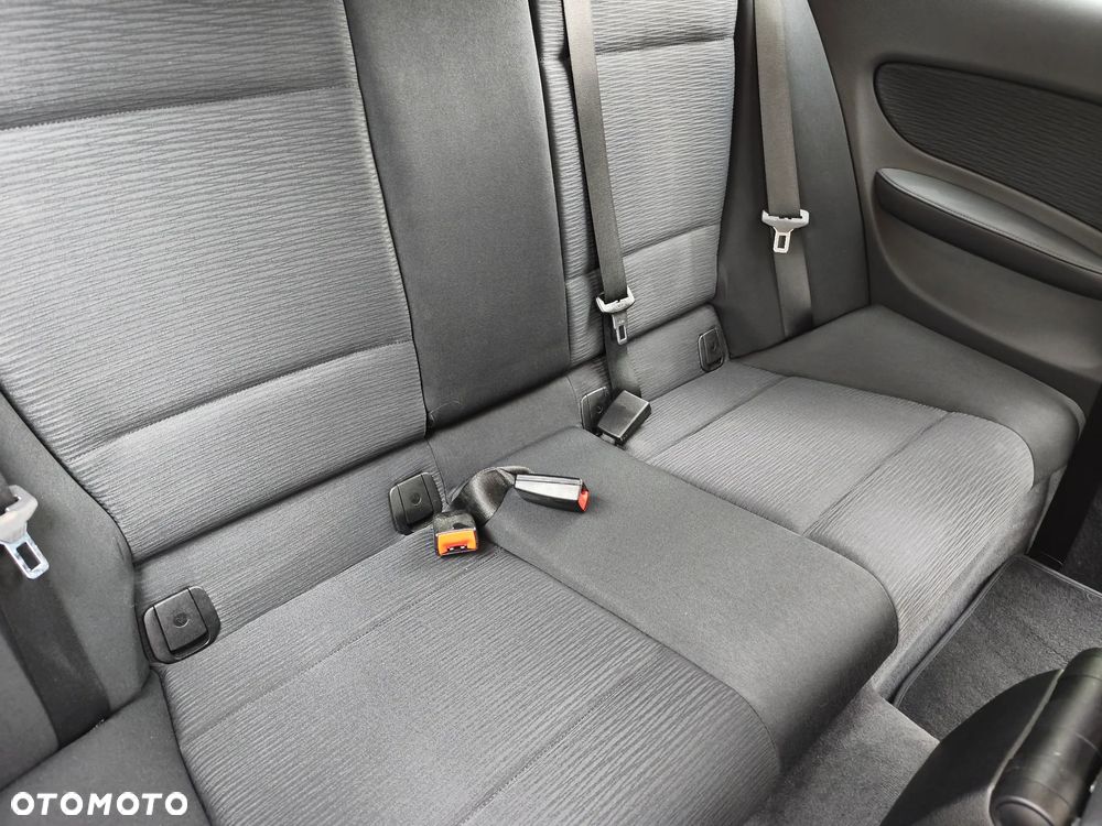 BMW Seria 1 - 19