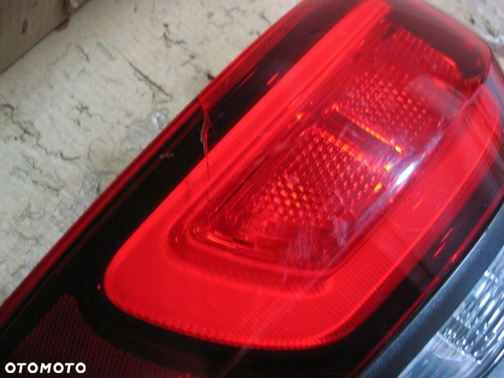 Lampa tył tylna led lewa jeep grand cherokee WK2 lift 17-21r. USA - 12