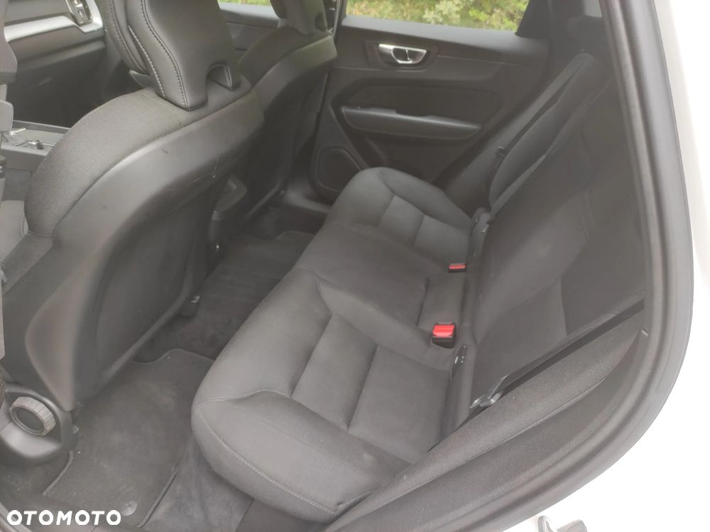Volvo XC 60 D4 SCR AWD Momentum - 19