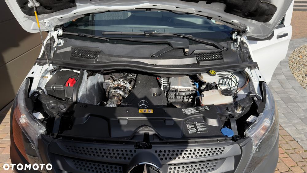 Mercedes-Benz VITO - 13