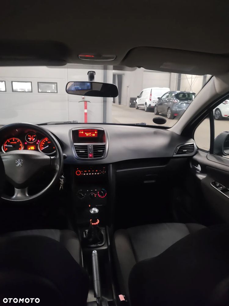 Peugeot 207 1.6 HDi - 6