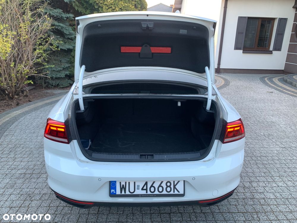 Volkswagen Passat 2.0 TDI EVO Elegance - 35