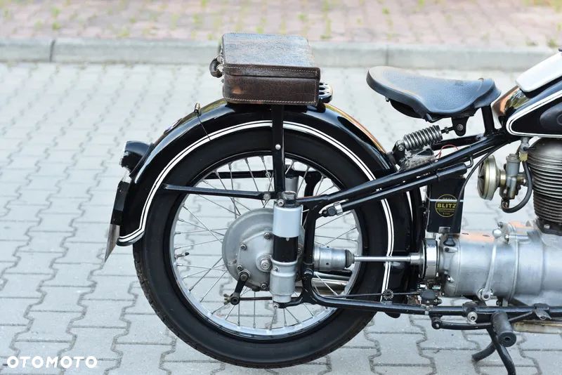 BMW R - 11