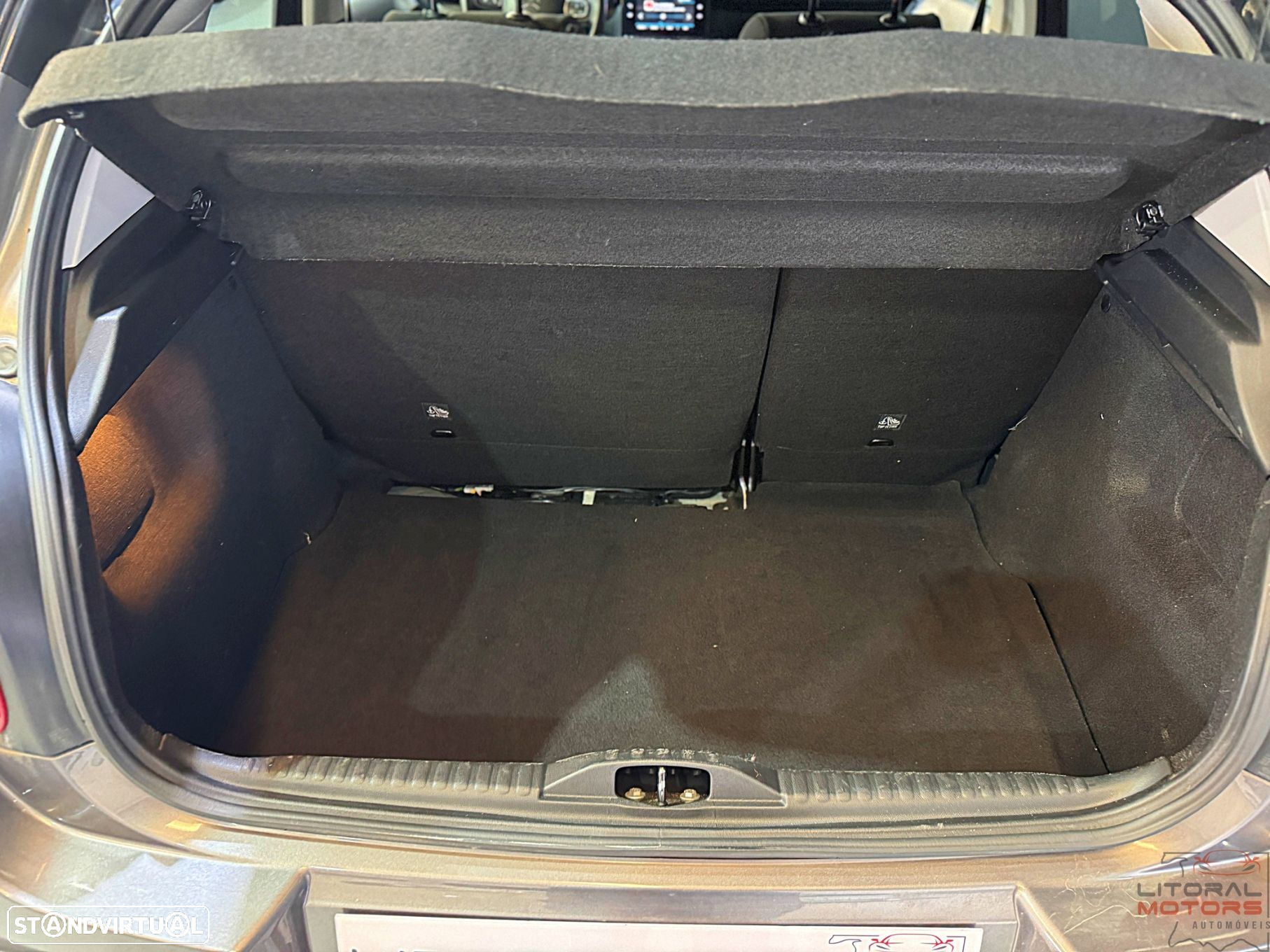 Citroën C3 1.2 PureTech Shine Pack - 10