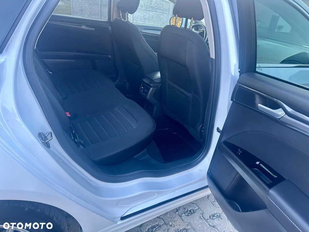 Ford Mondeo 2.0 EcoBlue Titanium - 20