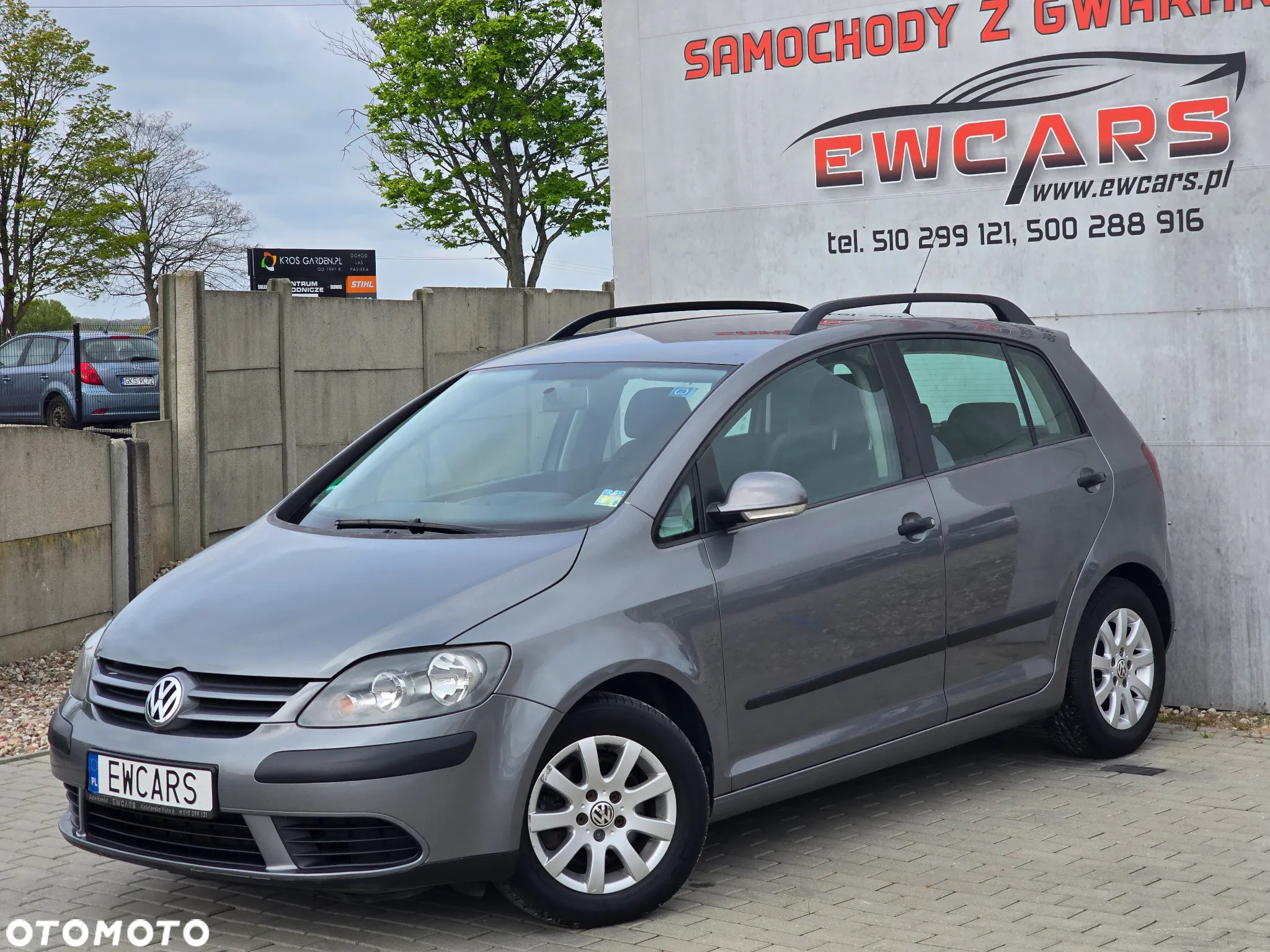 Volkswagen Golf Plus 1.9 TDI Trendline DSG - 14