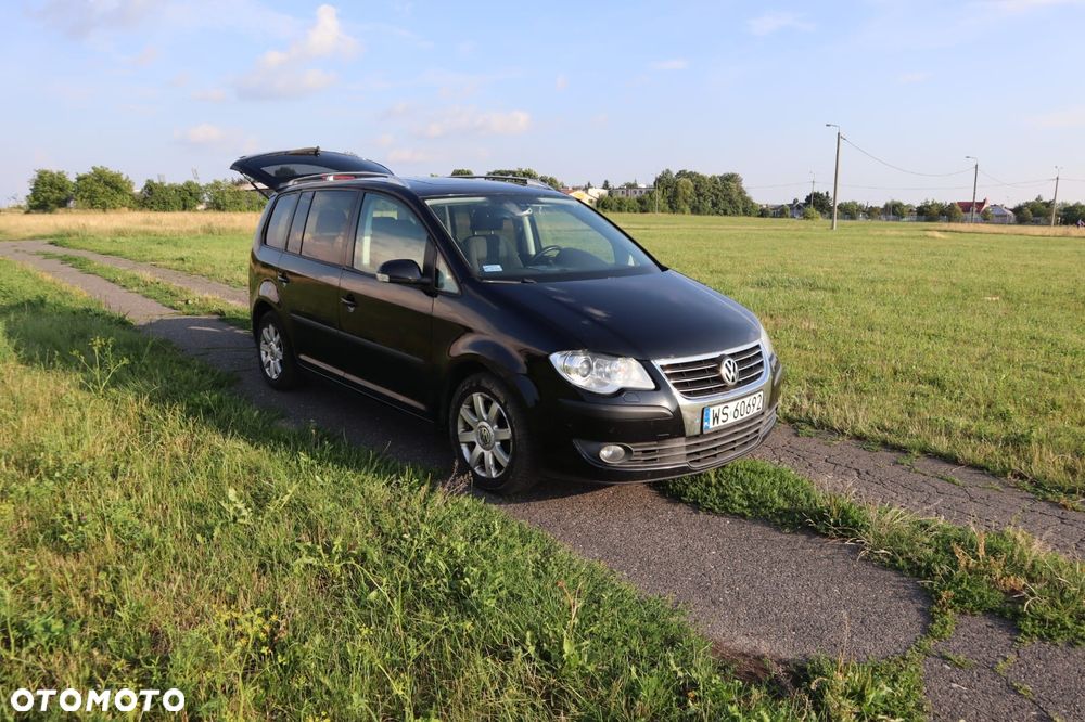 Volkswagen Touran - 5
