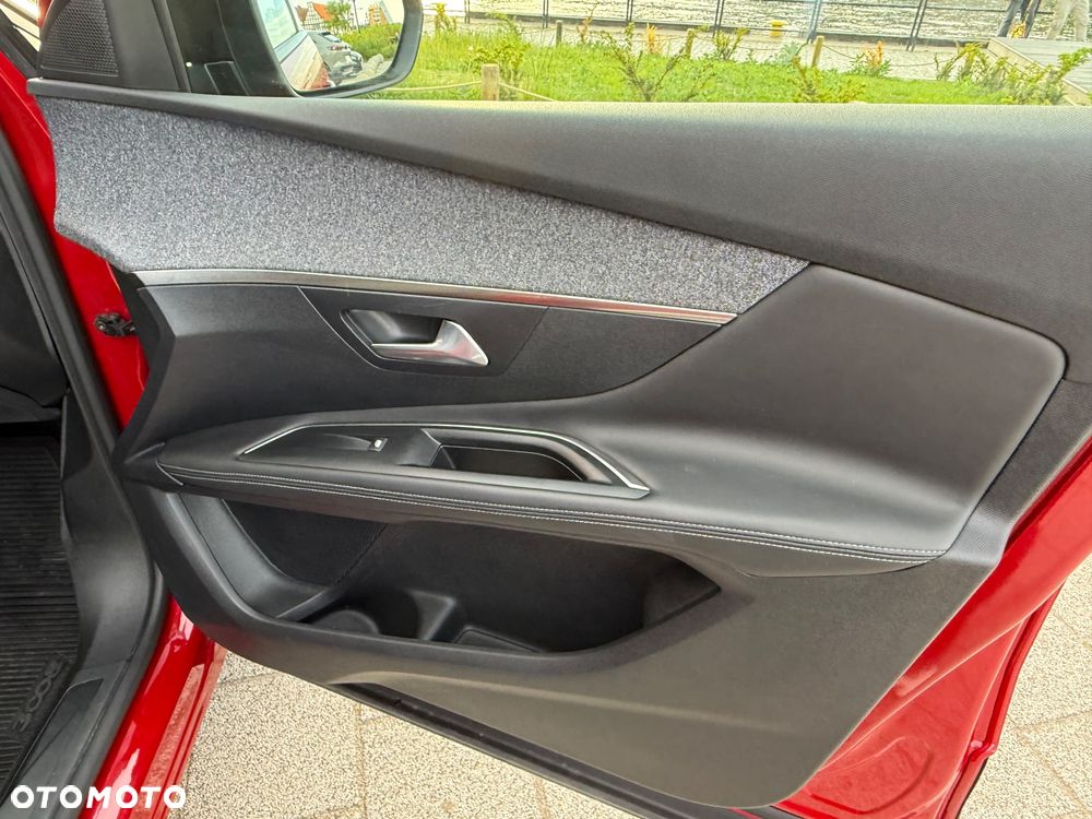 Peugeot 3008 1.6 THP Active S&S EAT6 - 39