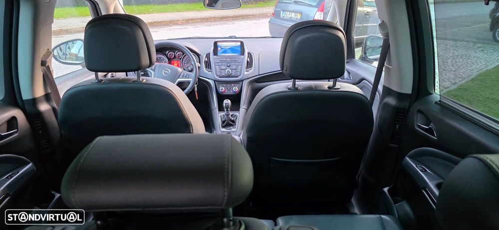 Opel Zafira 2.0 CDTI Cosmo S/S — fotografia 4