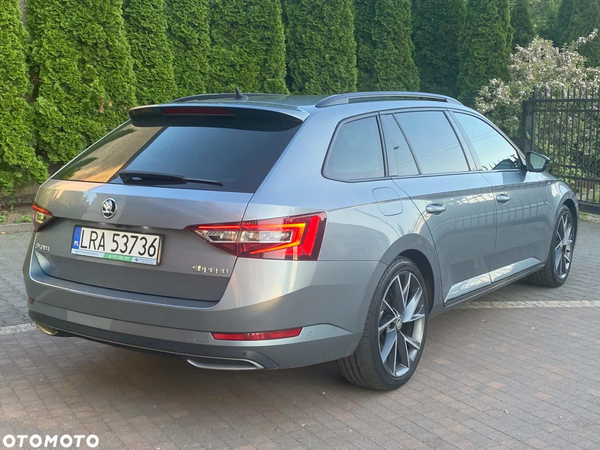 Skoda Superb 2.0 TDI Sportline DSG - 4