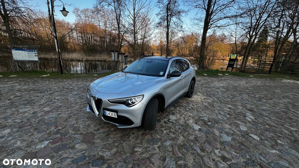 Alfa Romeo Stelvio - 18