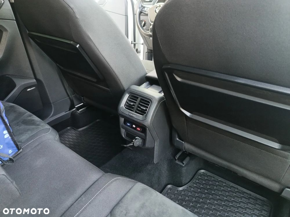 Volkswagen Tiguan - 10