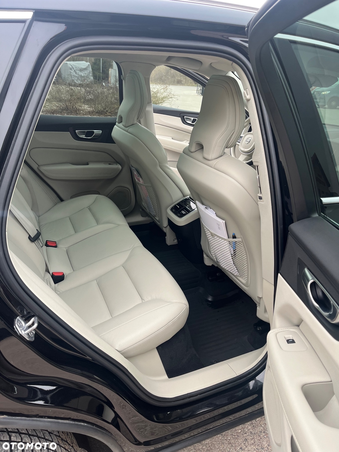 Volvo XC 60 T5 AWD Inscription - 12