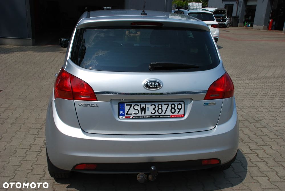 Kia Venga 1.4 CVVT Business Line - 8