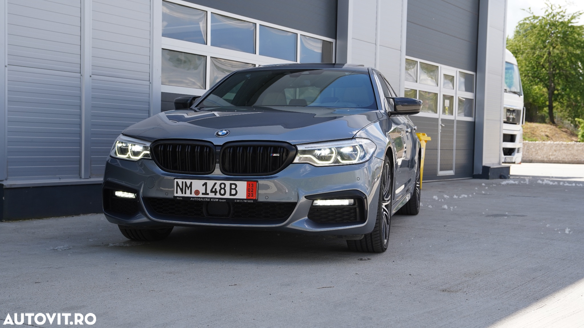 BMW Seria 5 520i AT - 7