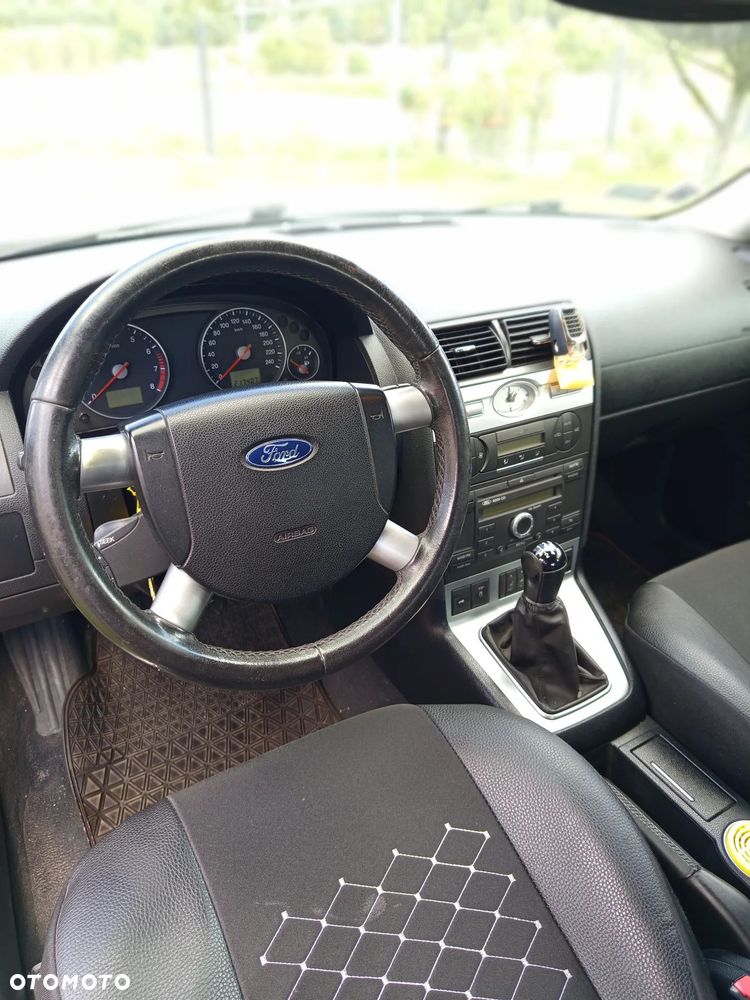 Ford Mondeo - 9
