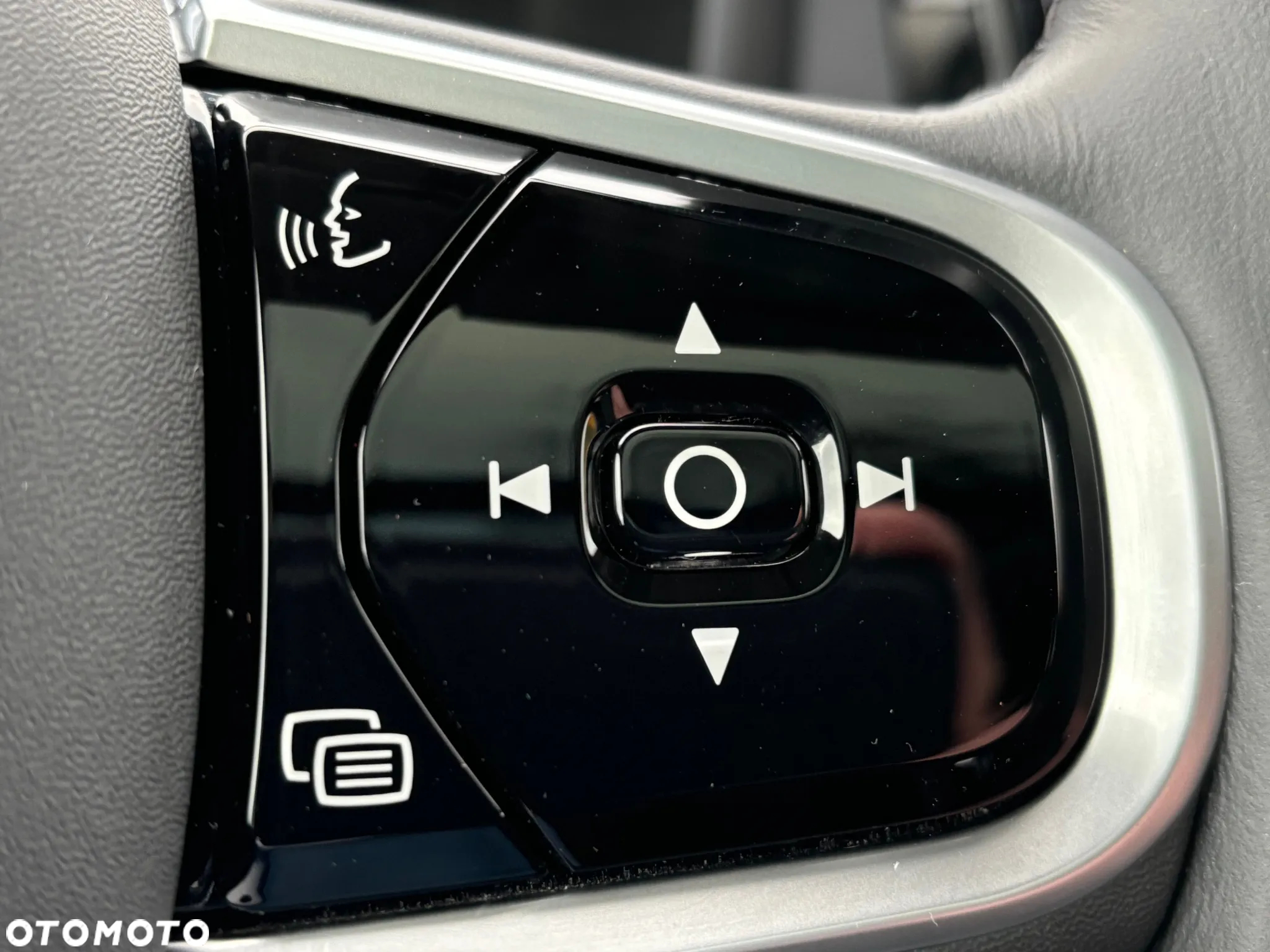 Volvo V60 B3 B Momentum Pro - 23