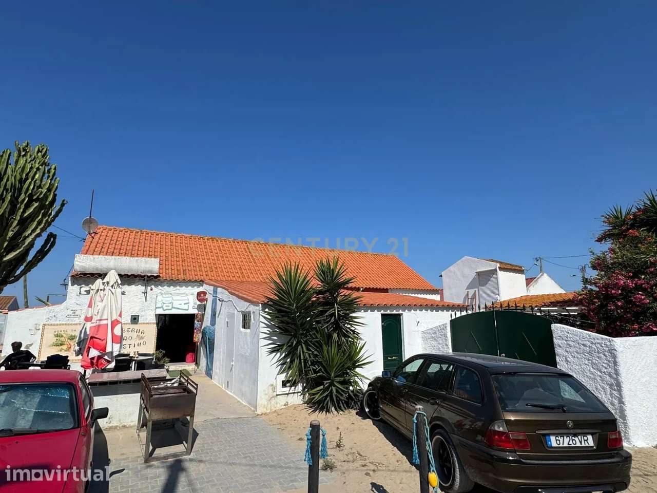 Moradia e restaurante na primeira linha da praia - Fonte da Telha - Grande imagem: 4/15