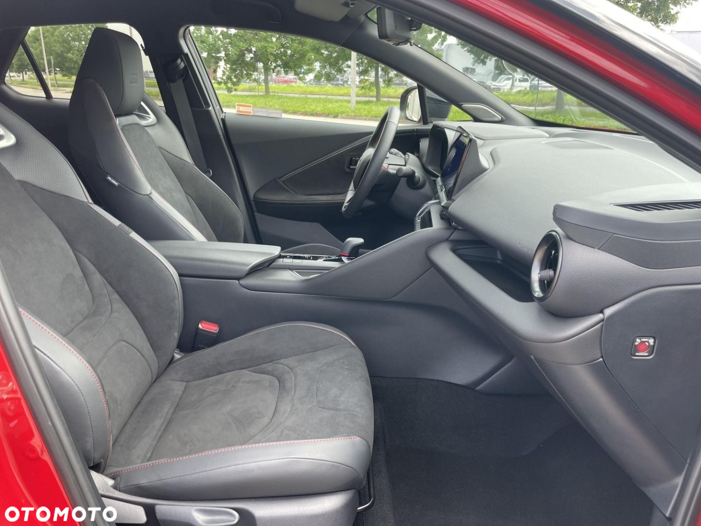 Toyota C-HR - 7