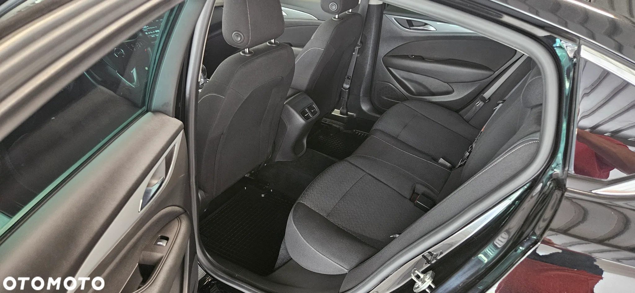 Opel Insignia 1.5 T Enjoy S&S - 9