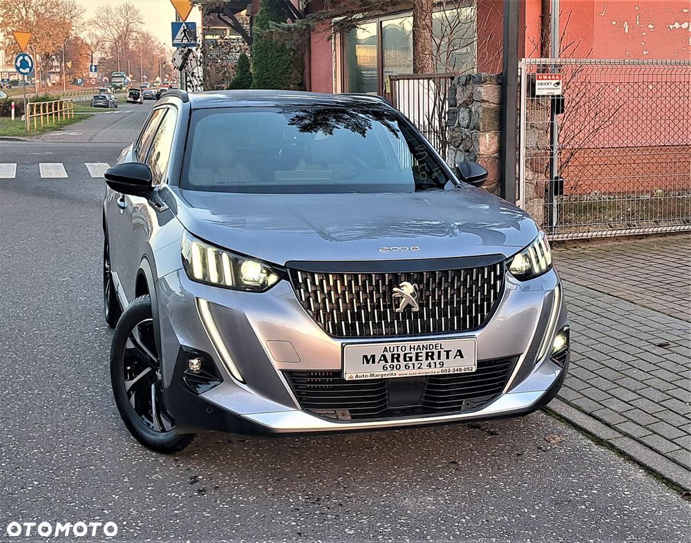 Peugeot 2008 1.2 PureTech Allure S&S - 6