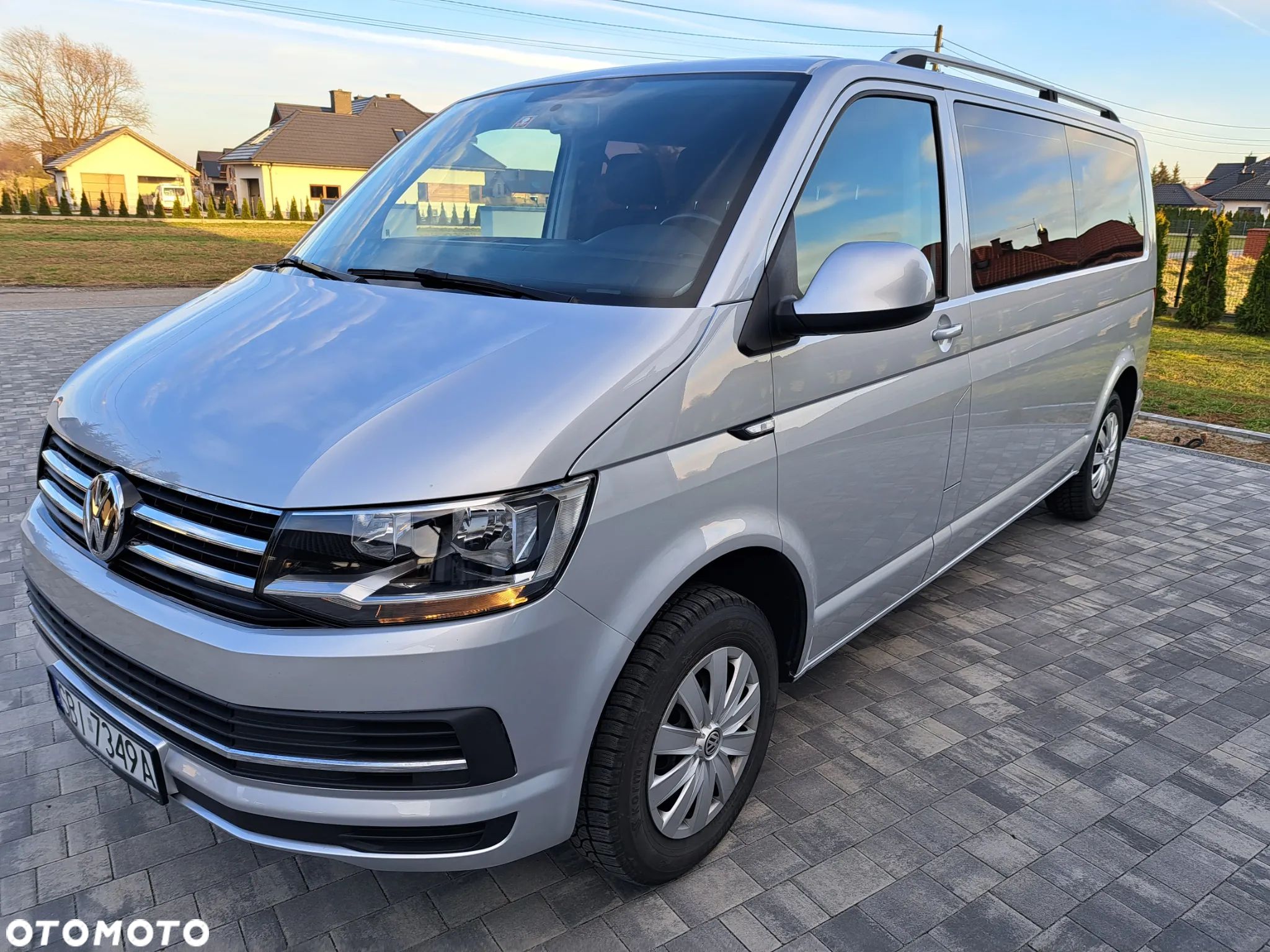 Volkswagen Caravelle 2.0 TDI L2 Trendline - 1