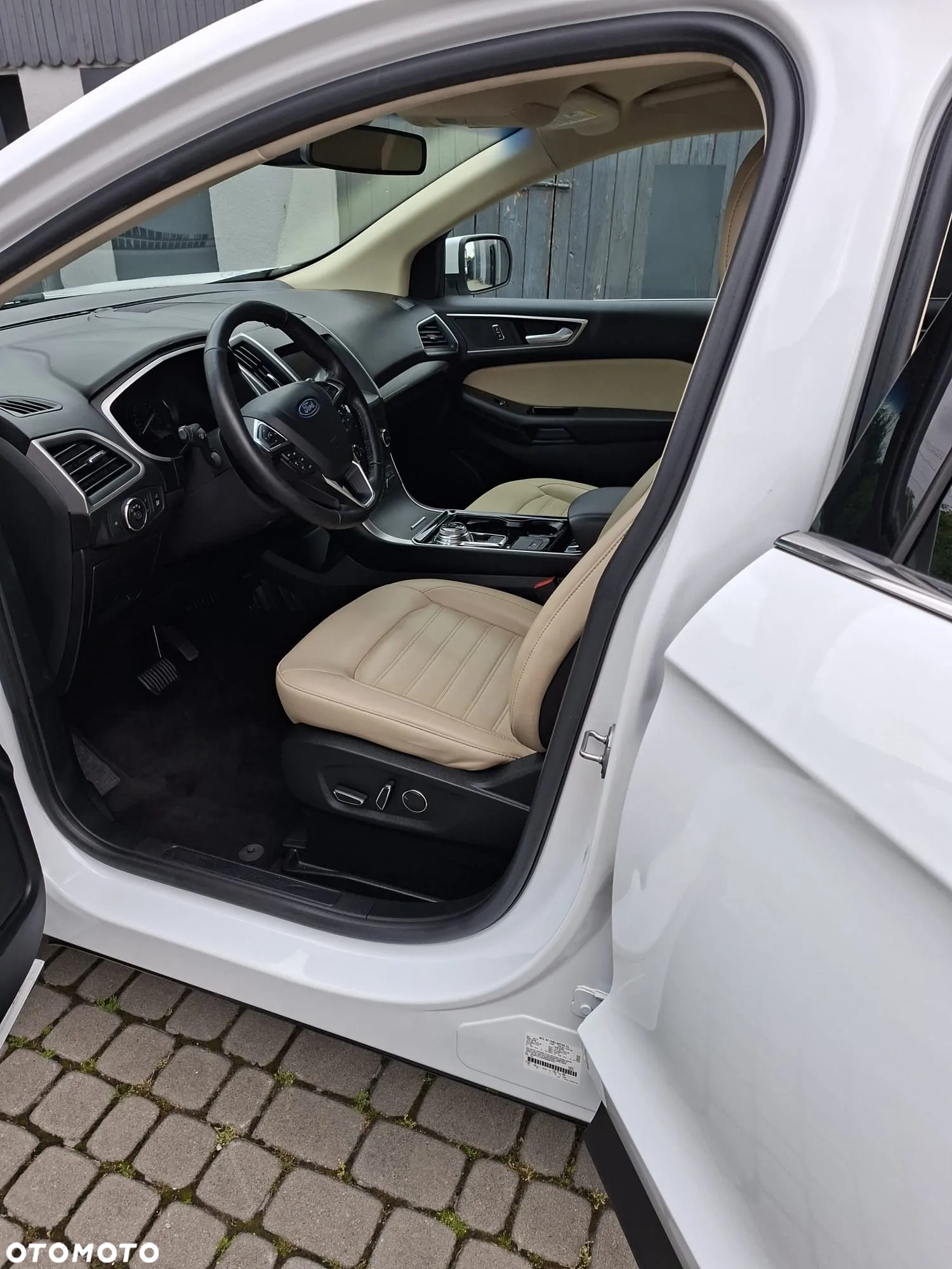 Ford Edge - 14
