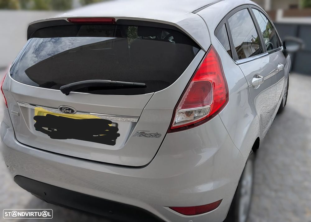 Ford Fiesta 1.0 T EcoBoost Titanium - 4