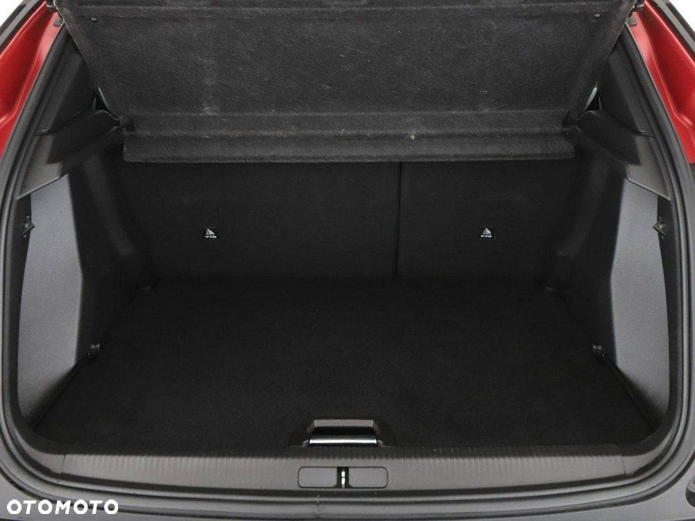 Peugeot 2008 1.5 BlueHDi Allure S&S - 20