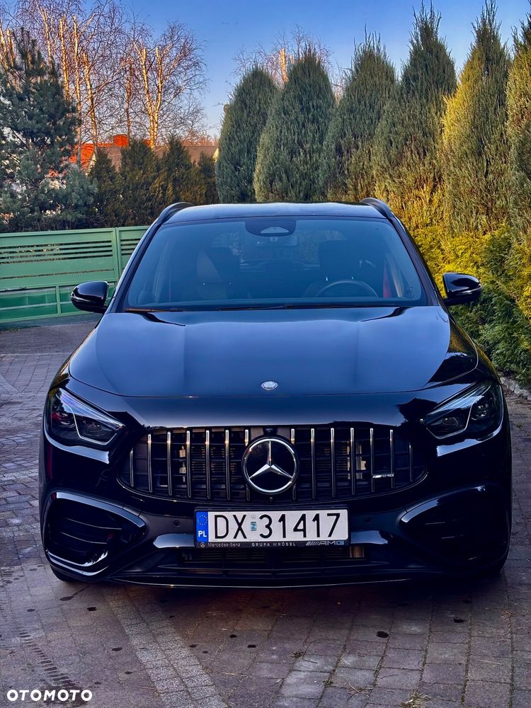 Mercedes-Benz GLA - 2
