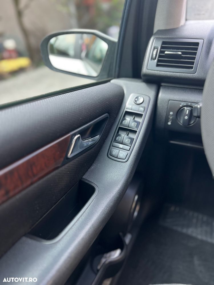 Mercedes-Benz A 180 - 12