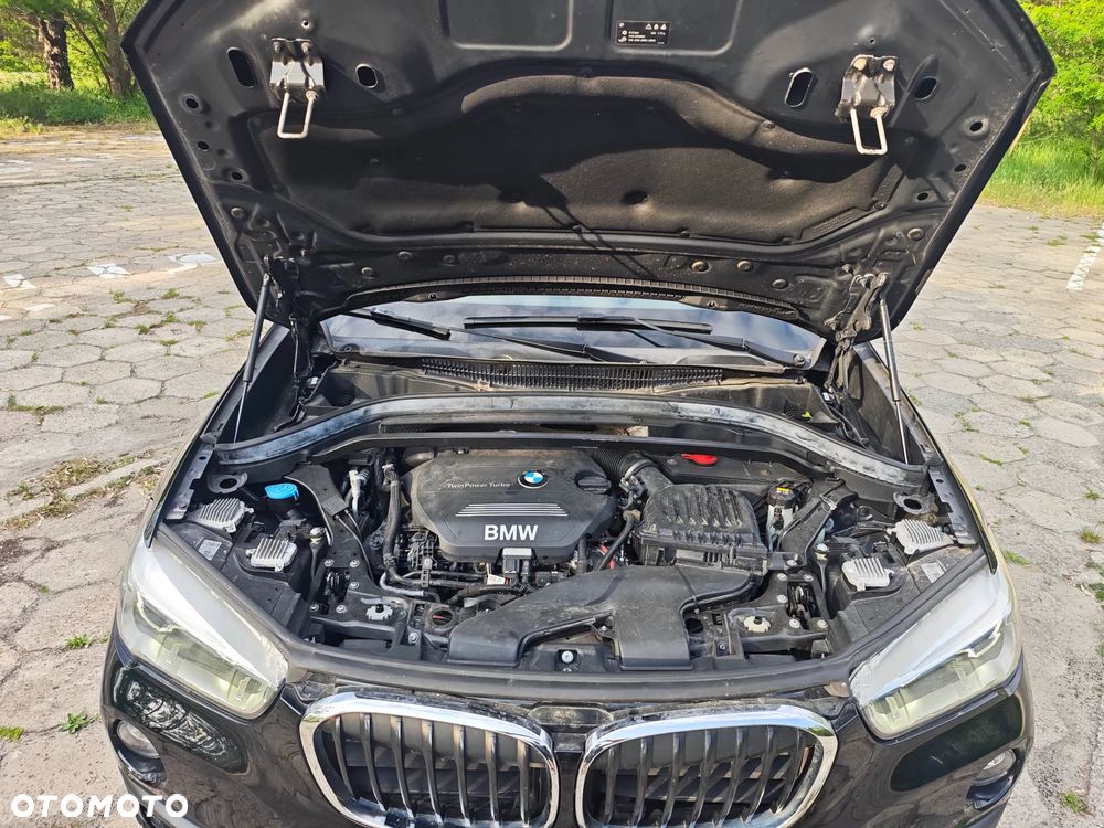 BMW X1 xDrive18d Advantage sport - 9