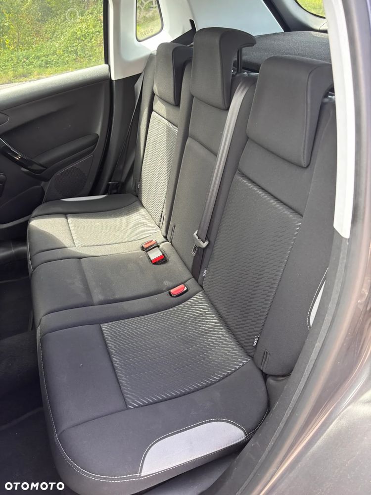 Peugeot 2008 - 10