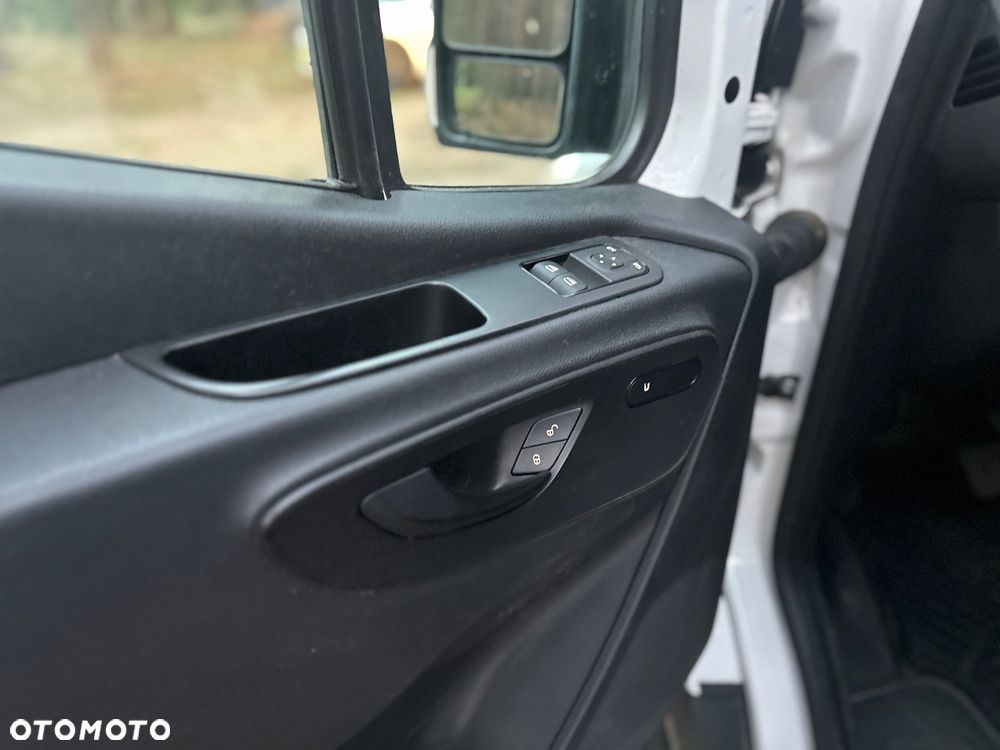 Mercedes-Benz eSprinter z pakietem darmowych przeglądów ASO - 10