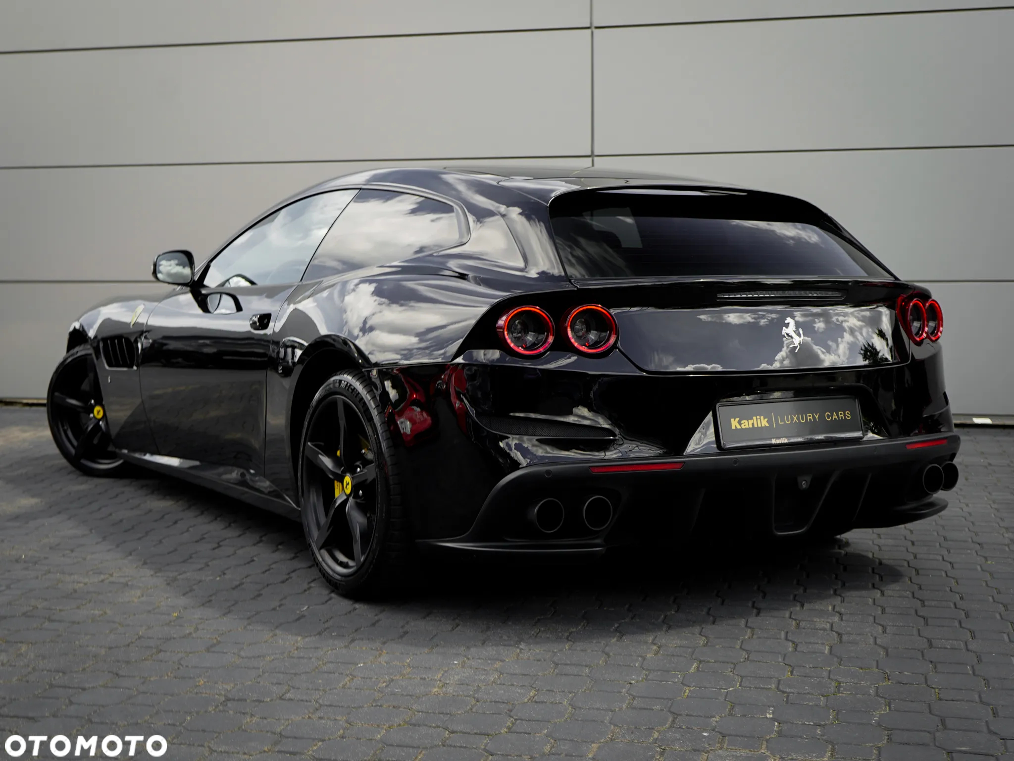 Ferrari GTC4Lusso - 2