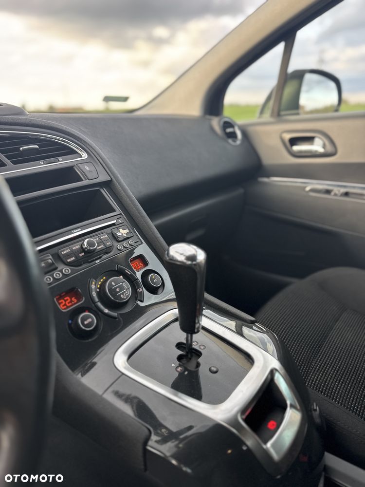 Peugeot 5008 - 6
