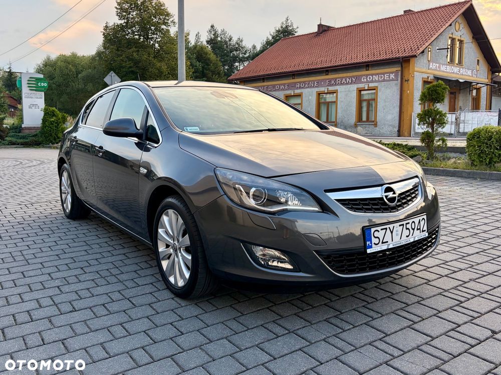 Opel Astra 1.4 Turbo Cosmo - 4