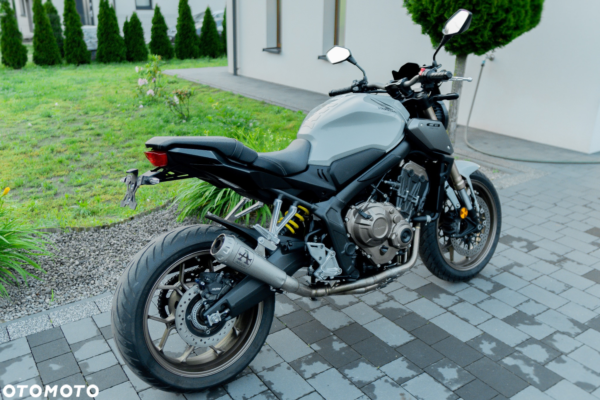 Honda CB - 4