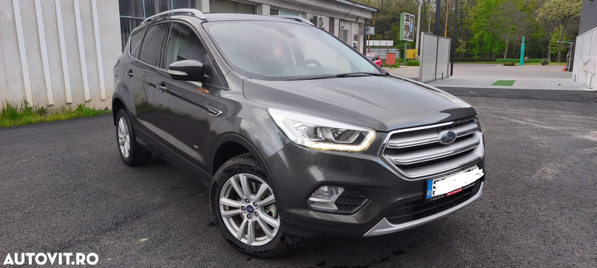 Ford Kuga 2.0 TDCi 4WD Powershift Titanium - 10