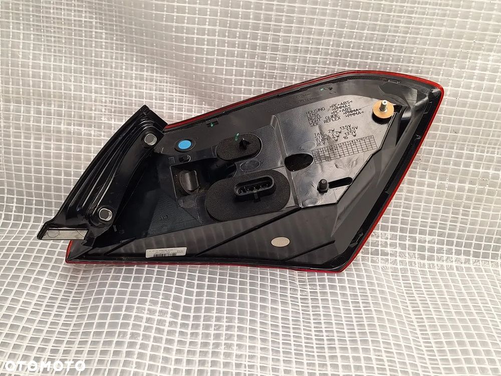 lampa tyl tylna lewa maserati ghibli m157 2013- dark ciemna nero 06701064450 europa orginal demontaz - 4