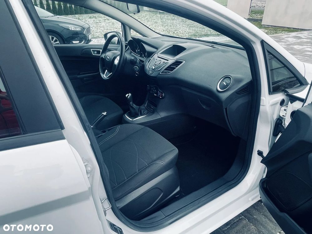 Ford Fiesta - 9