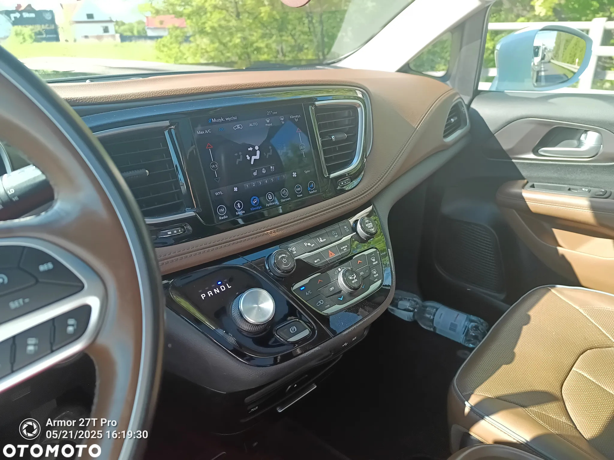 Chrysler Pacifica - 10