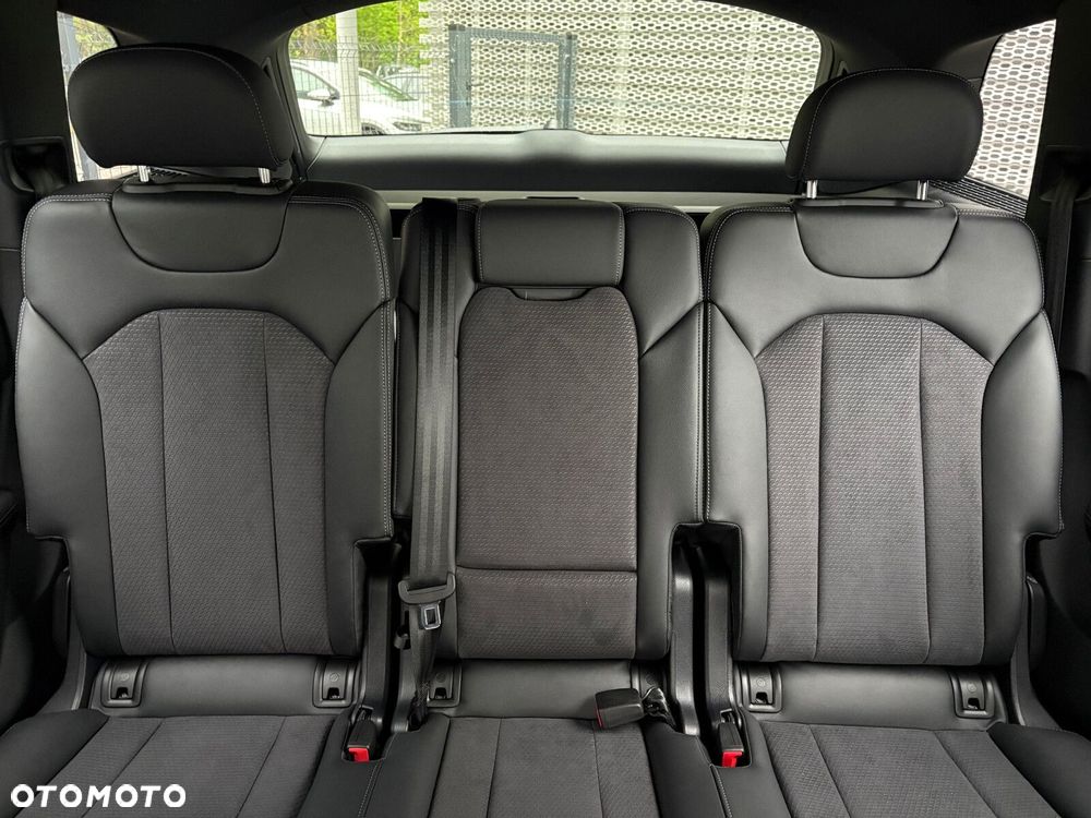 Audi Q7 - 17