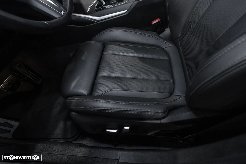 BMW 330 e Touring Pack M Auto - 27