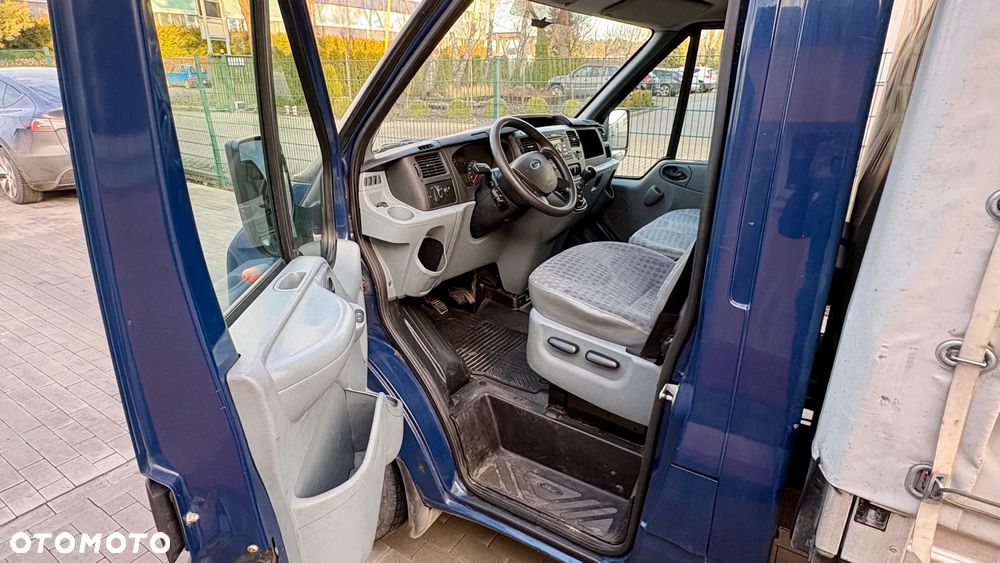 Ford Transit - 11
