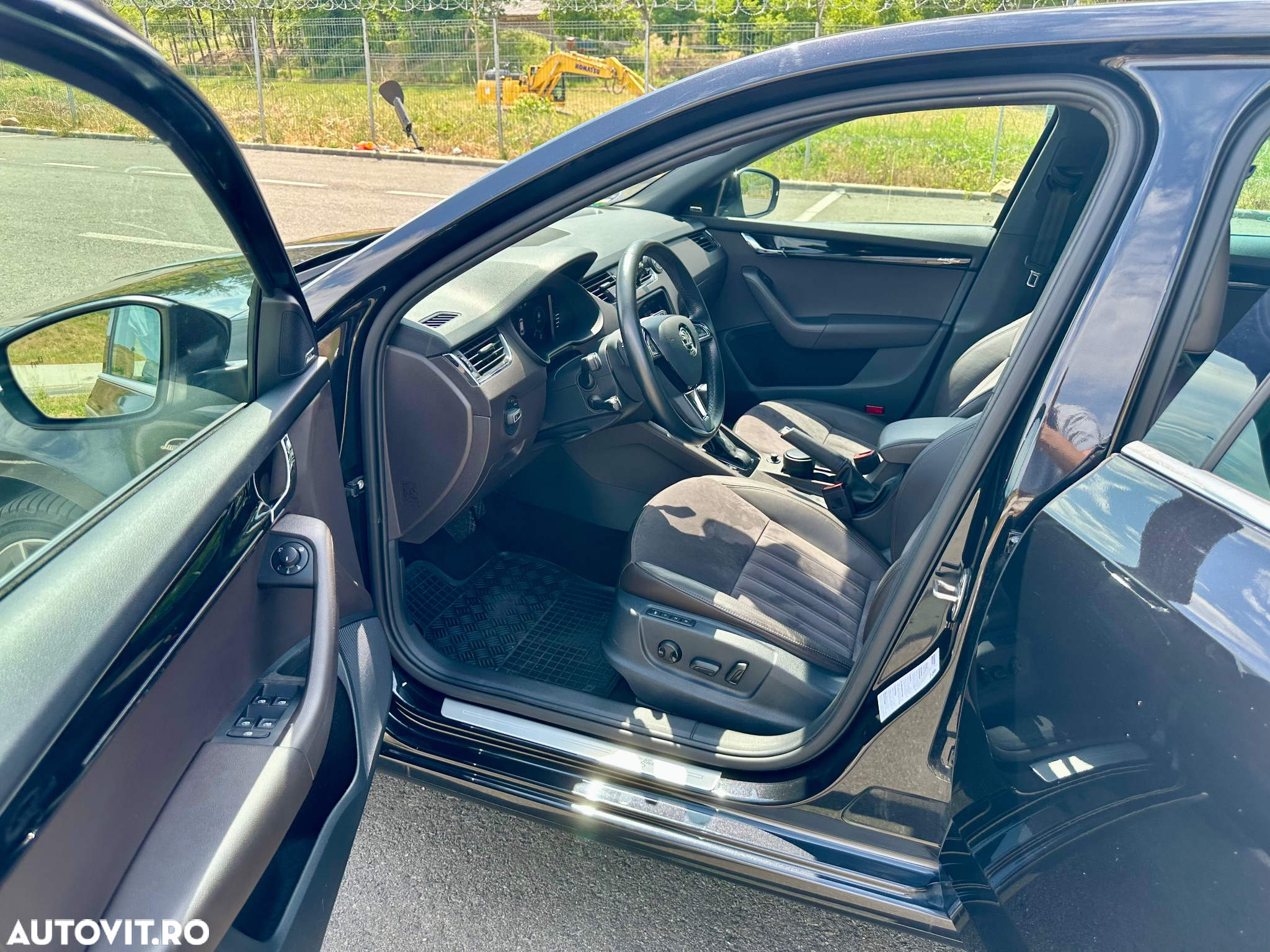 Skoda Octavia 2.0 TDI DSG L&K - 12