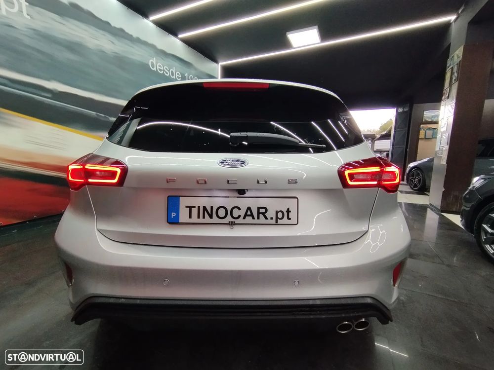 Ford Focus 1.0 EcoBoost MHEV ST-Line - 11
